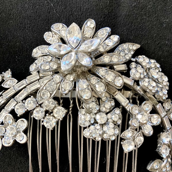 Camilla Christine Crystal Hair Comb - Picture 7 of 8